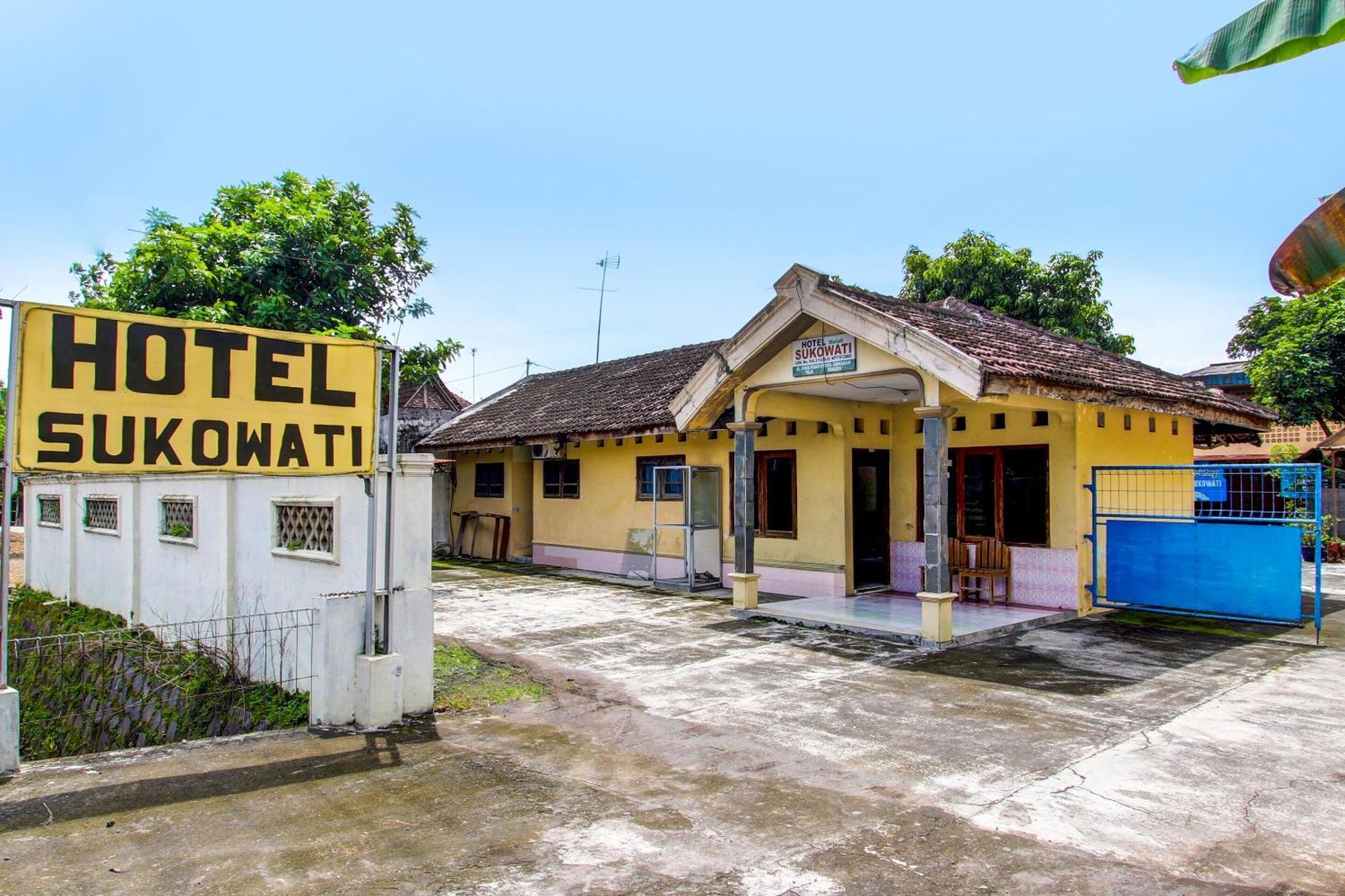 Spot On 92336 Hotel Sukowati Surakarta  Экстерьер фото